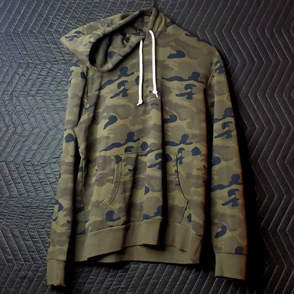 Old Navy Camo Hoodie nwt